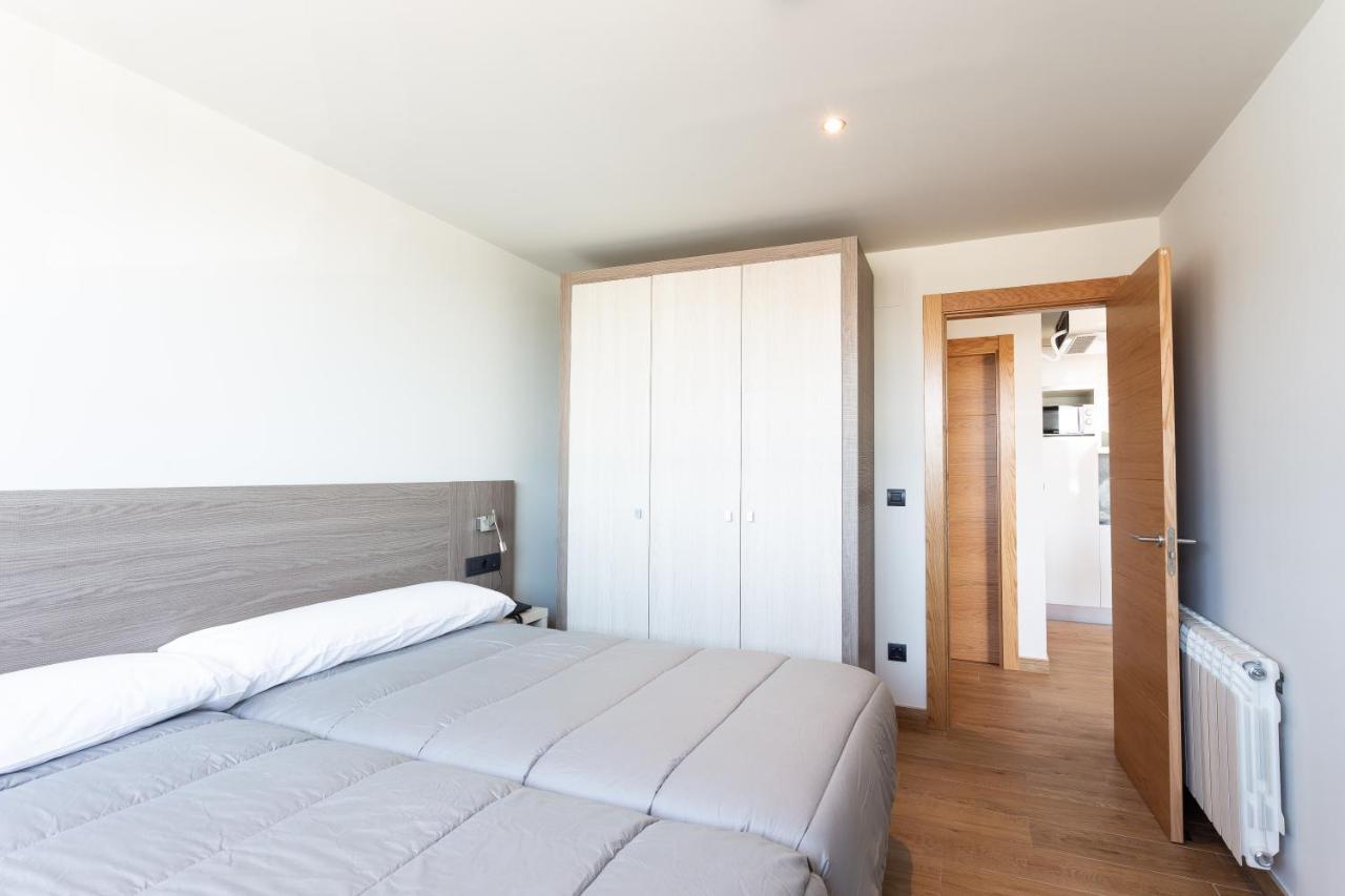 Apartamentos Playa De Los Barcos Исла Экстерьер фото