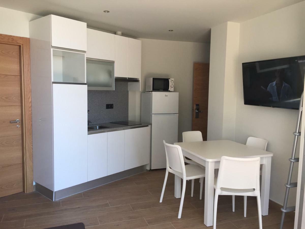 Apartamentos Playa De Los Barcos Исла Экстерьер фото
