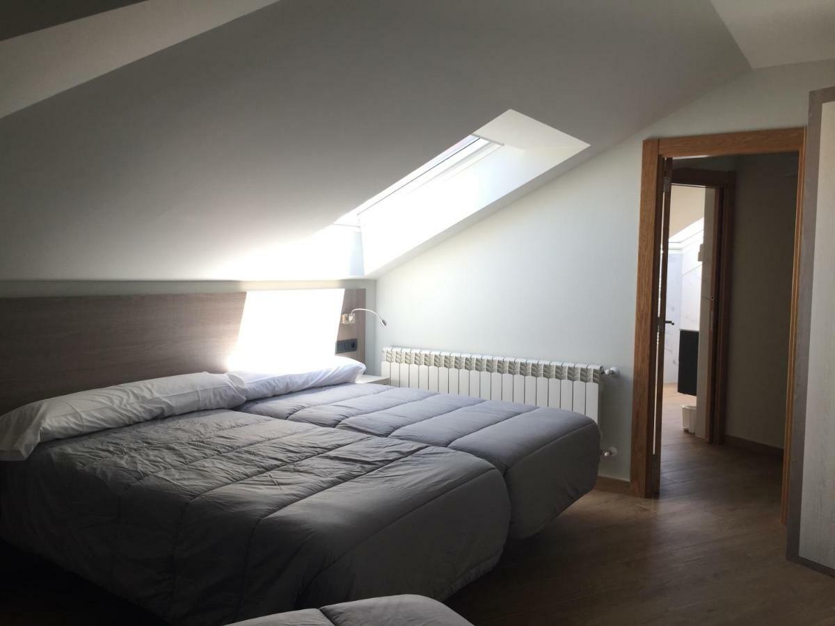 Apartamentos Playa De Los Barcos Исла Экстерьер фото