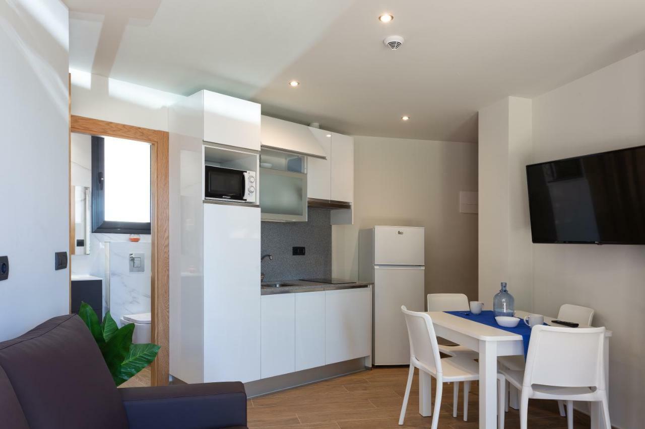 Apartamentos Playa De Los Barcos Исла Экстерьер фото