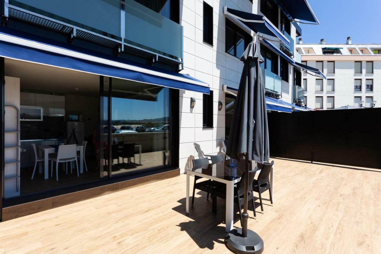 Apartamentos Playa De Los Barcos Исла Экстерьер фото