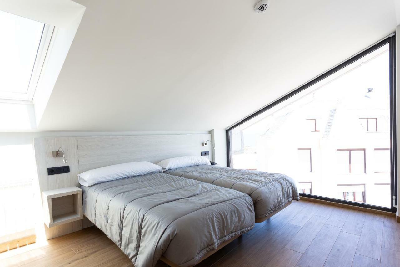 Apartamentos Playa De Los Barcos Исла Экстерьер фото