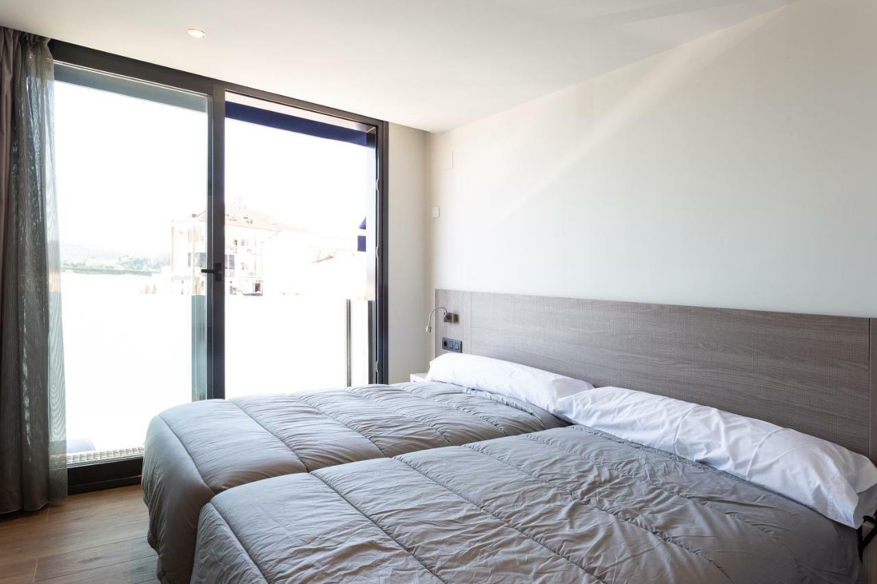 Apartamentos Playa De Los Barcos Исла Экстерьер фото